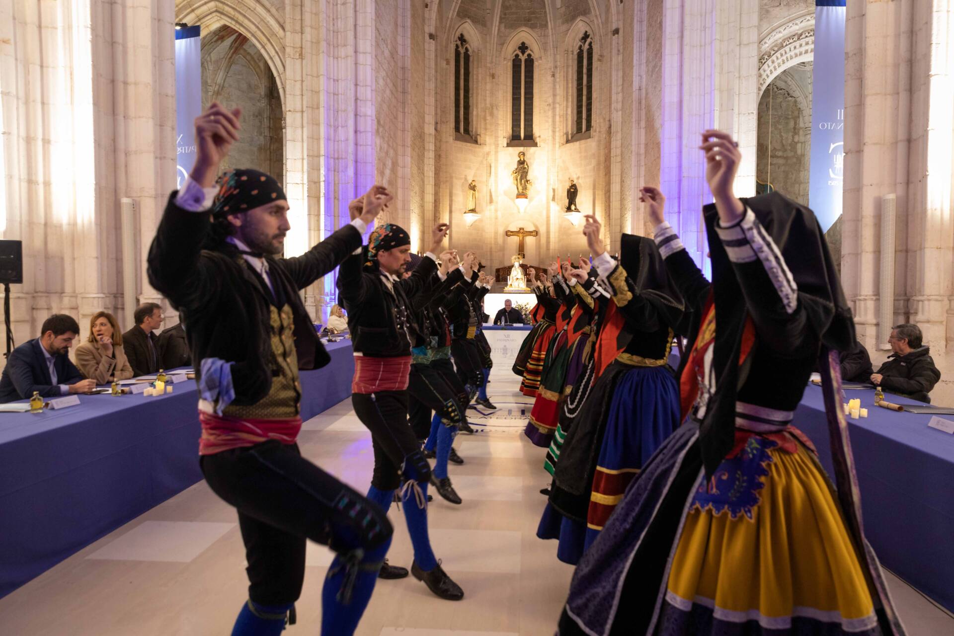 Más de un centenar de personas asisten al último Patronato de la Fundación VIII Centenario de la Catedral 5 _05A1972