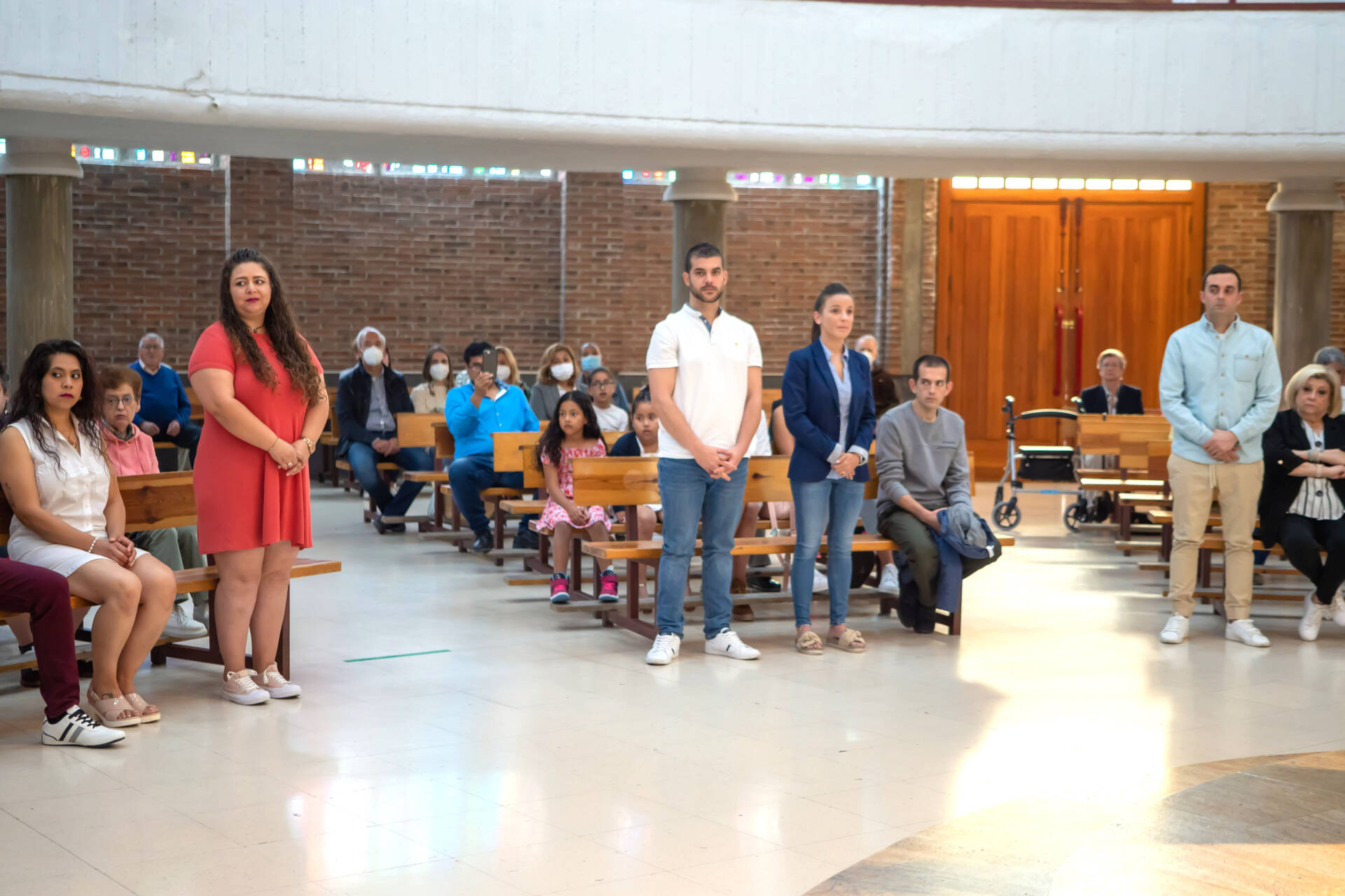 Once jóvenes reciben la confirmación en Miranda de Ebro 4 _1057070
