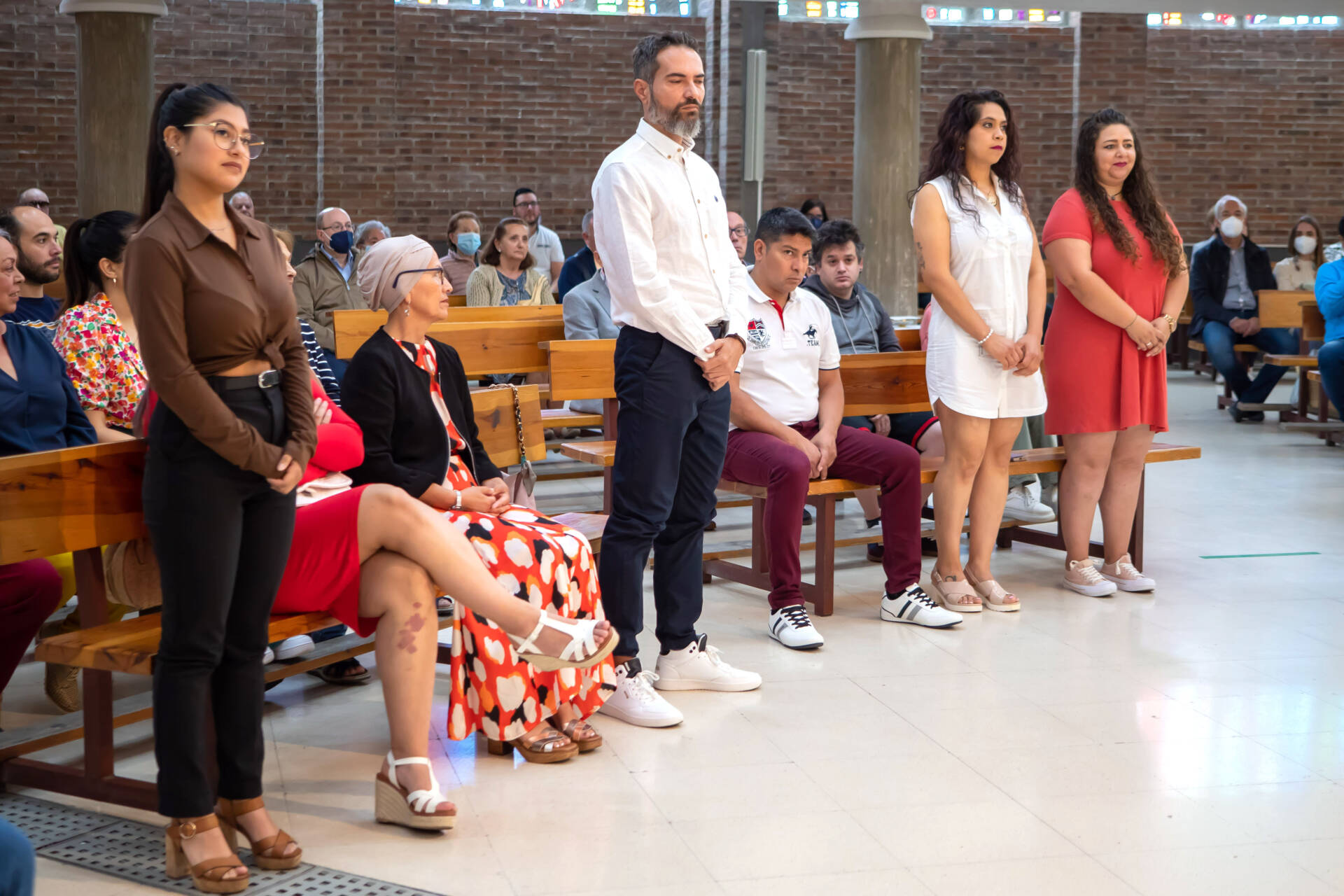 Once jóvenes reciben la confirmación en Miranda de Ebro 5 _1057071