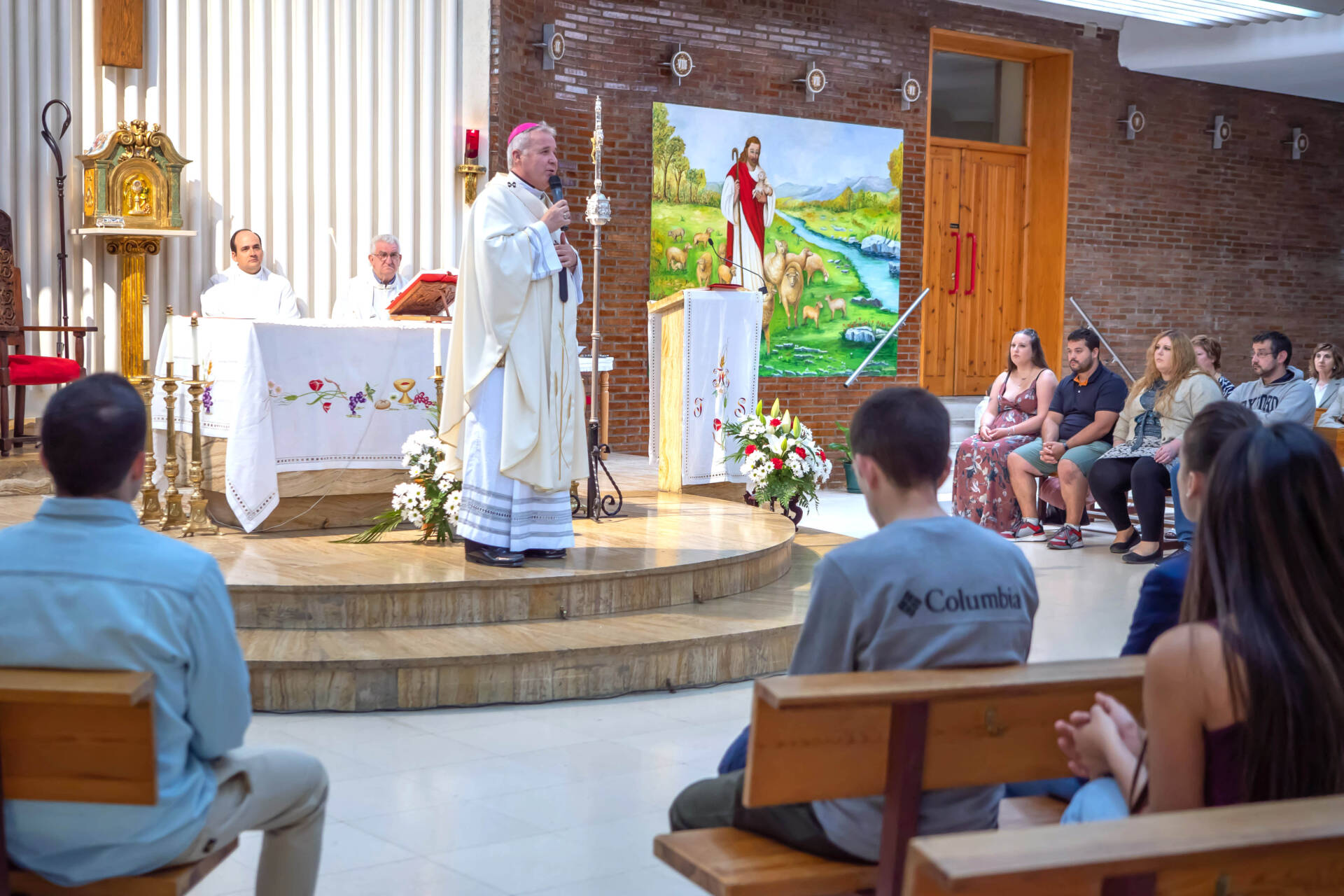 Once jóvenes reciben la confirmación en Miranda de Ebro 6 _1057072
