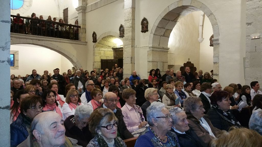 La parroquia de Trespaderne acoge el festival de villancicos del arciprestazgo de Medina 1 20151213_175314.jpg