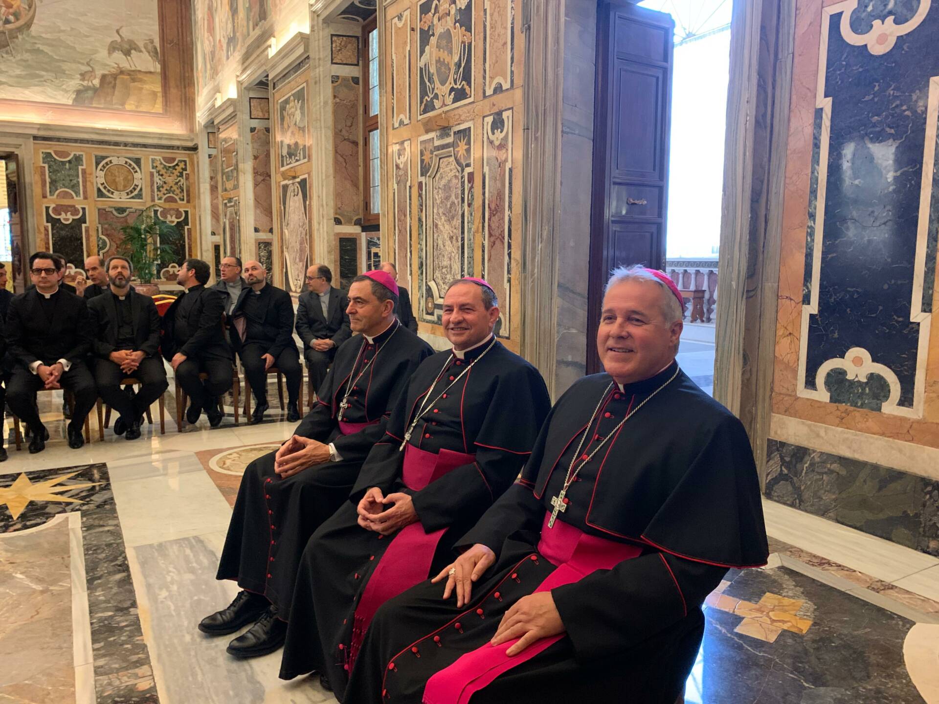 El Papa, a la comunidad del seminario de Burgos: «Jesús te quiere en esta tierra vaciada para llenarla de Dios» 6 5667b3c5-2a4b-4cb3-89ec-3636f080a4df