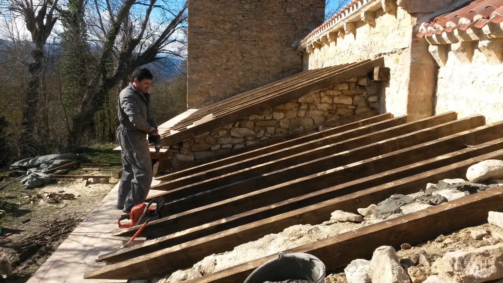 Reparadas más de trescientas iglesias de la provincia desde el año 2006 1 Almendres4