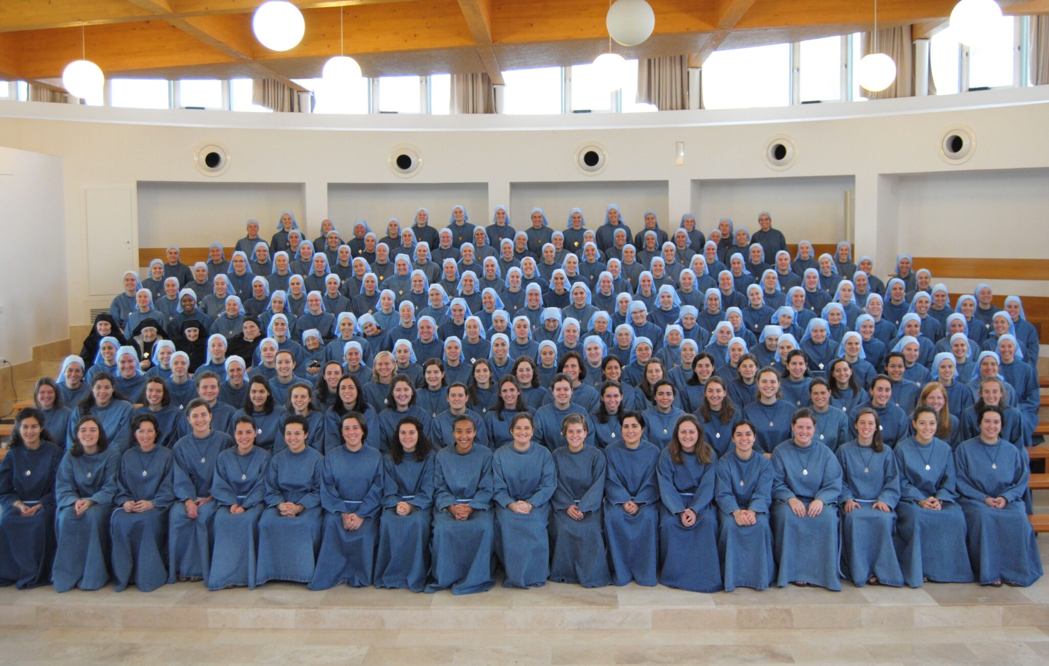 Iesu Communio funda su primera comunidad fuera de Burgos 1 Comunidad Iesu Communio