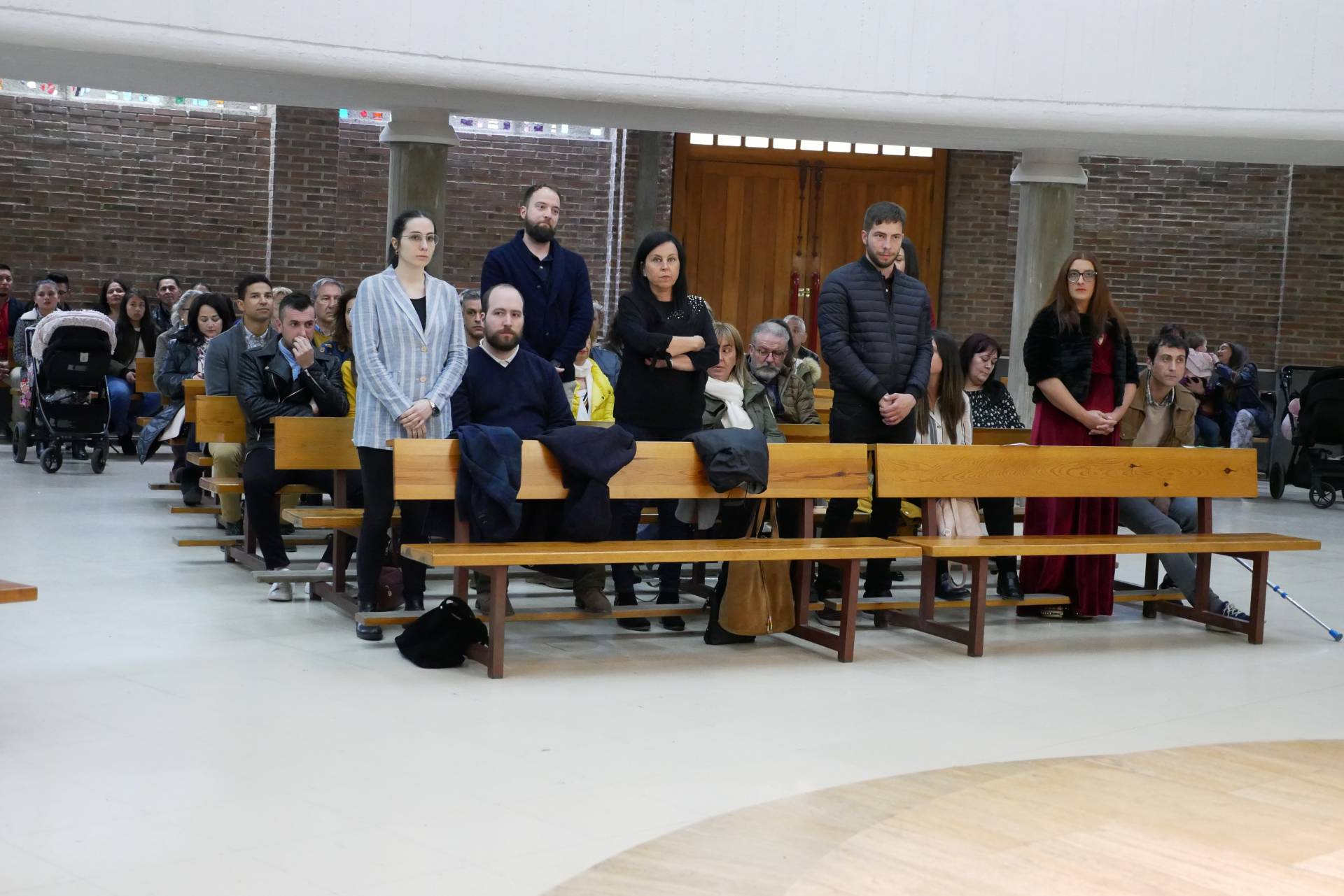 Veintidós adultos mirandeses reciben el sacramento de la confirmación 3 Confirmaciones Miranda 2