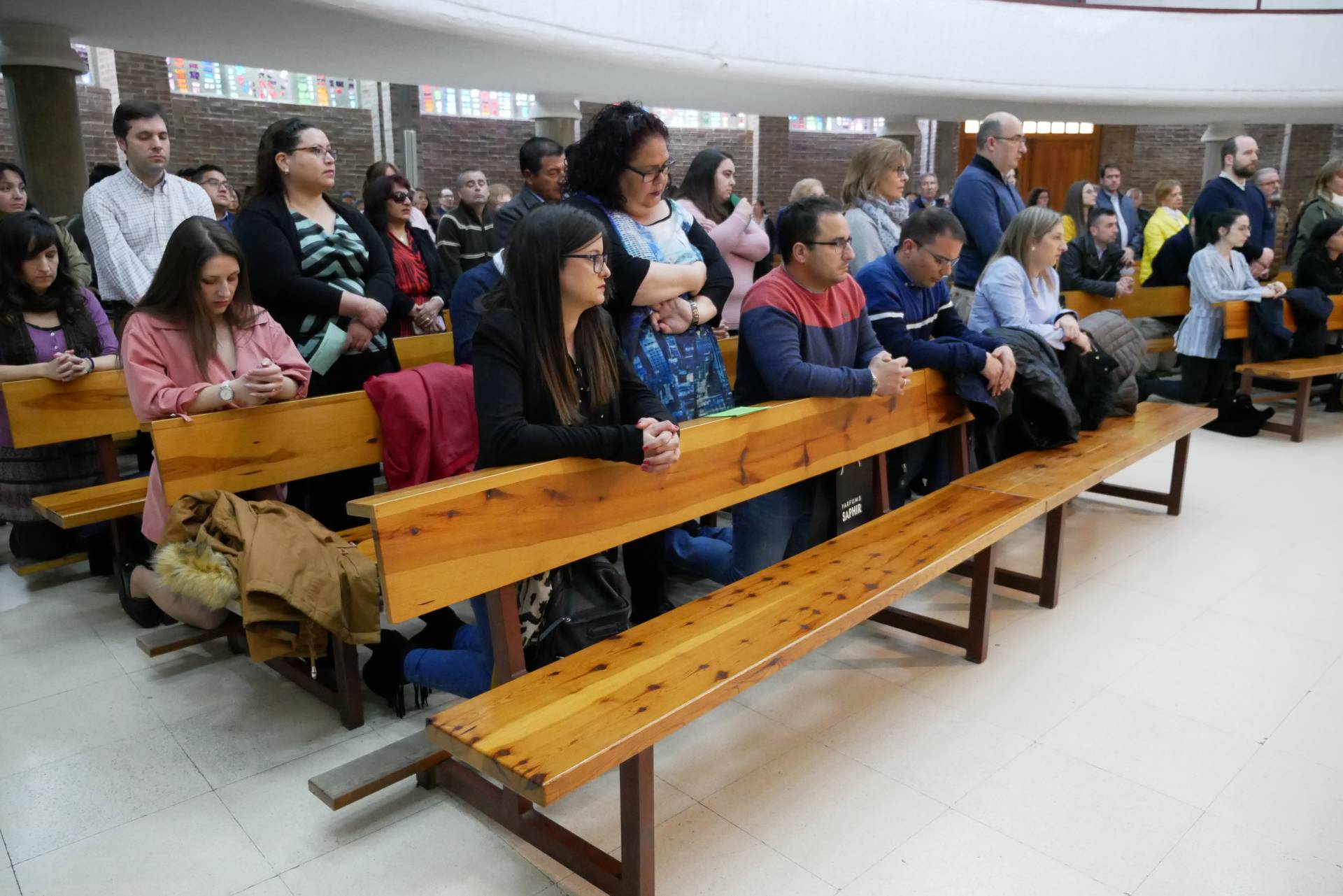 Veintidós adultos mirandeses reciben el sacramento de la confirmación 7 Confirmaciones Miranda 7