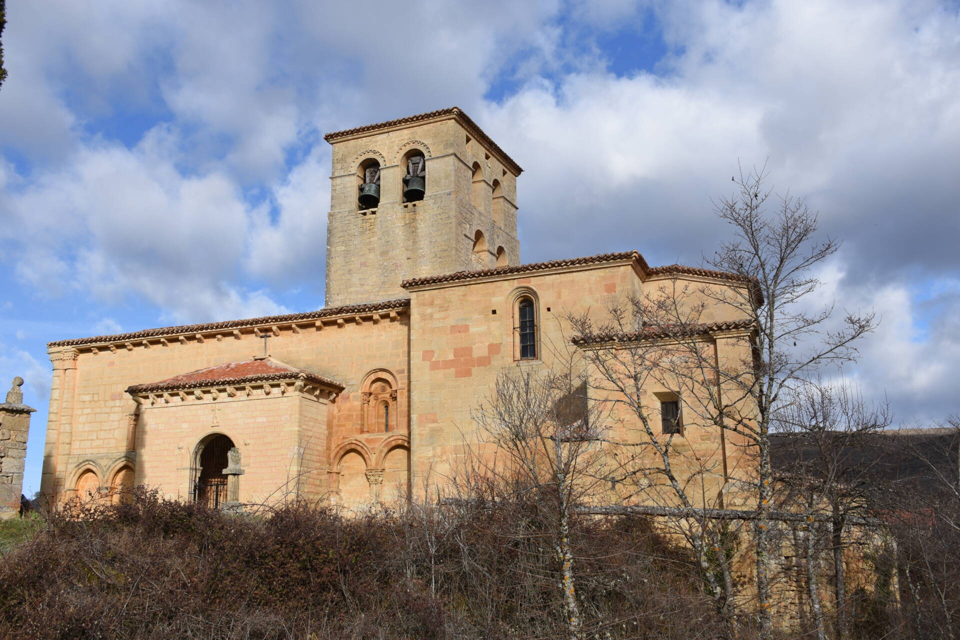 Numerosos templos habitualmente no visitables abren sus puertas al turismo este verano 5 DSD_9078