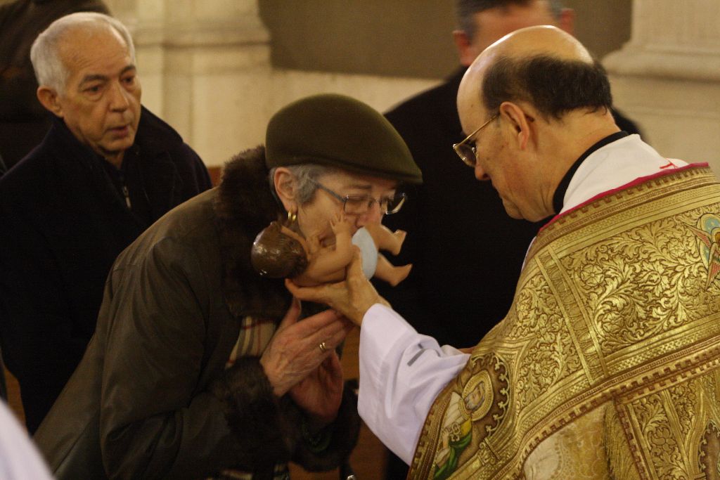 El arzobispo pide a los burgaleses «irradiar Navidad» en estos días de fiesta 6 IMG_2827.jpg