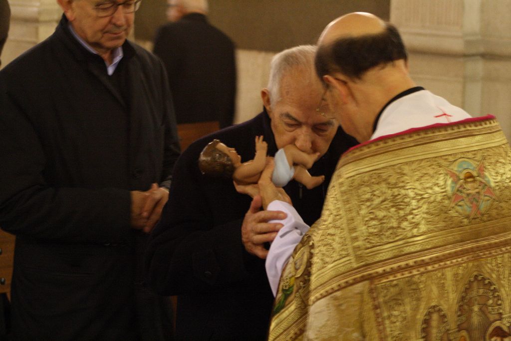 El arzobispo pide a los burgaleses «irradiar Navidad» en estos días de fiesta 7 IMG_2831.jpg