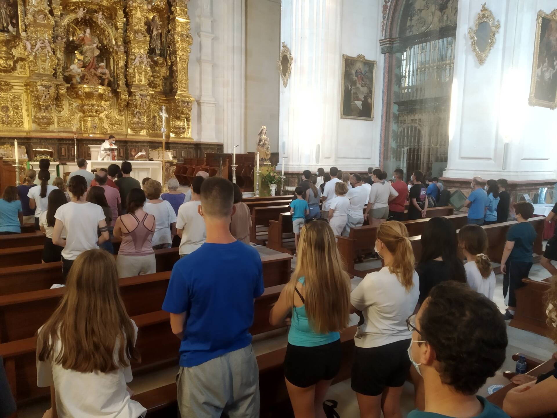 Grupos de diferentes zonas de España celebran el jubileo en la Catedral de Burgos 4 Jubileo2