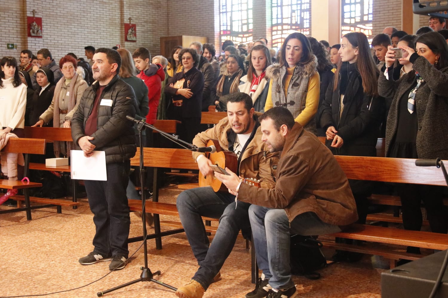 La voz de los jóvenes, en el centro de la Iglesia diocesana 5 Juventud 6