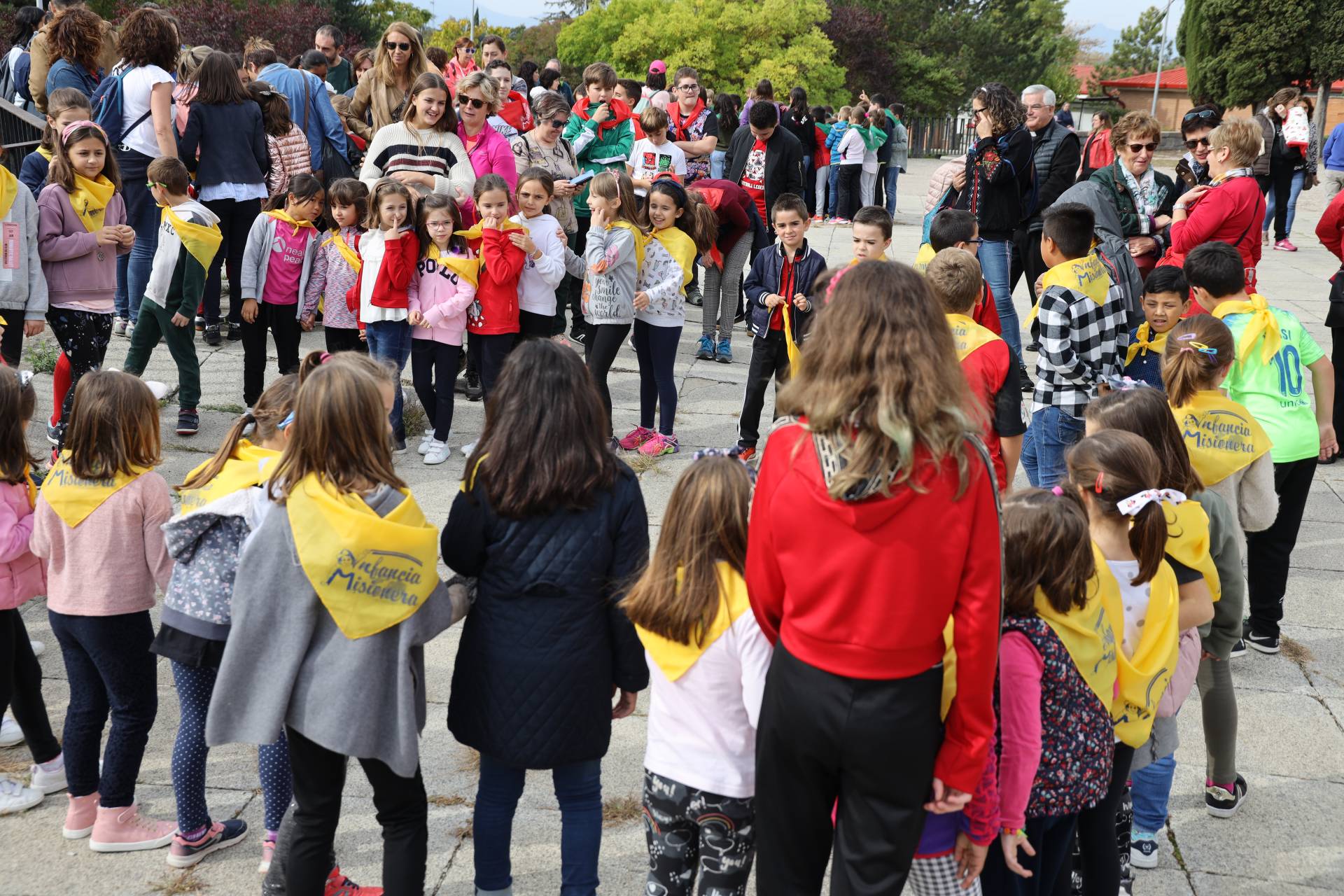 Cerca de 500 personas participan en la marcha misionera de Miranda 6 Marcha misionera 5