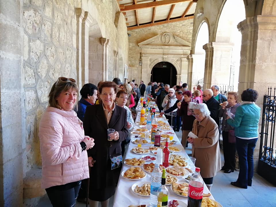 El arzobispo concluye su visita a la unidad de atención pastoral de Medina 11 Medina 12