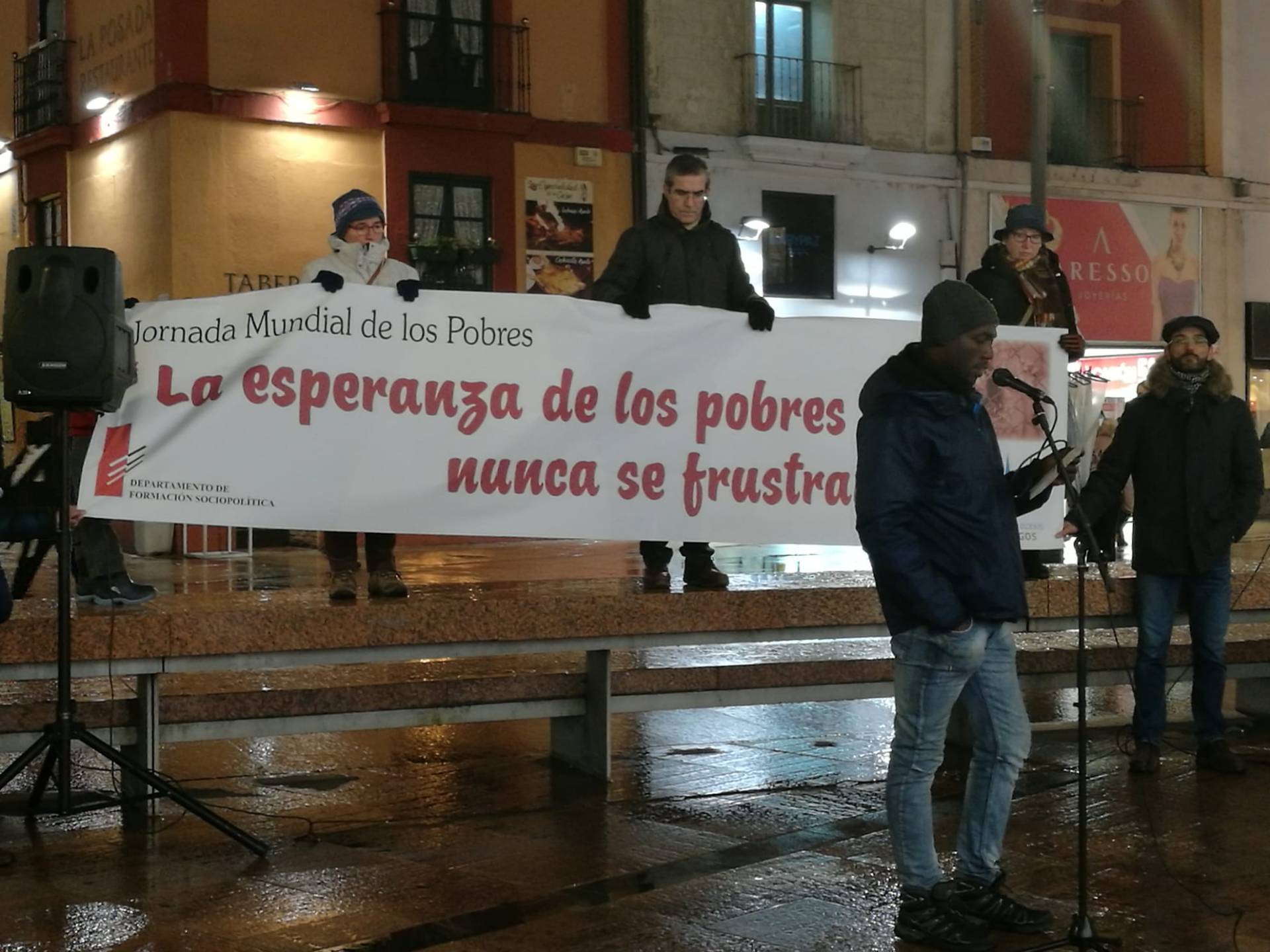 Un acto público para visibilizar los rostros de la pobreza 2 Pobres 4