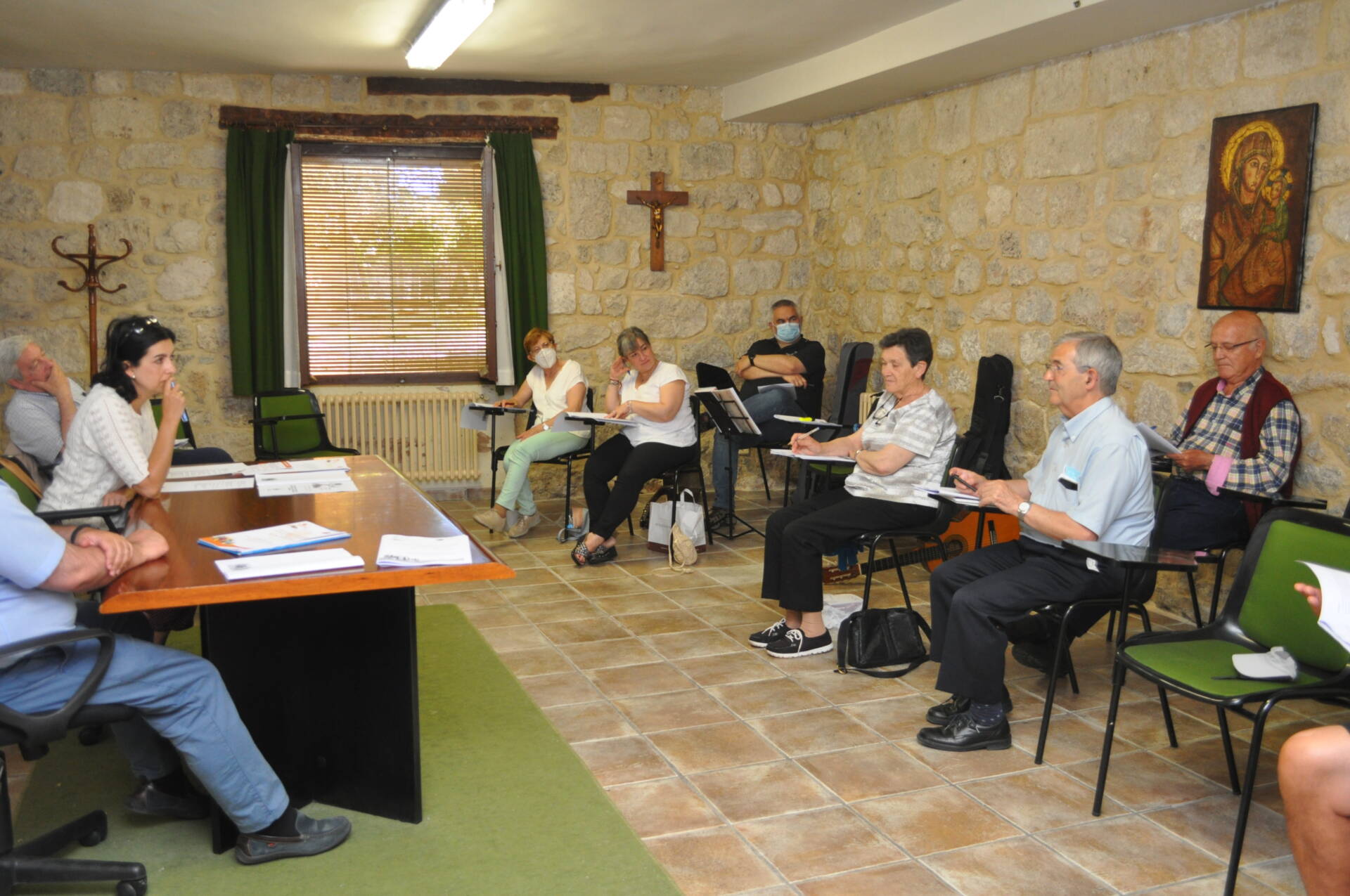 La oración compartida en torno al Sínodo inaugura los retiros de verano de la diócesis 4 Retiro verano Asambea