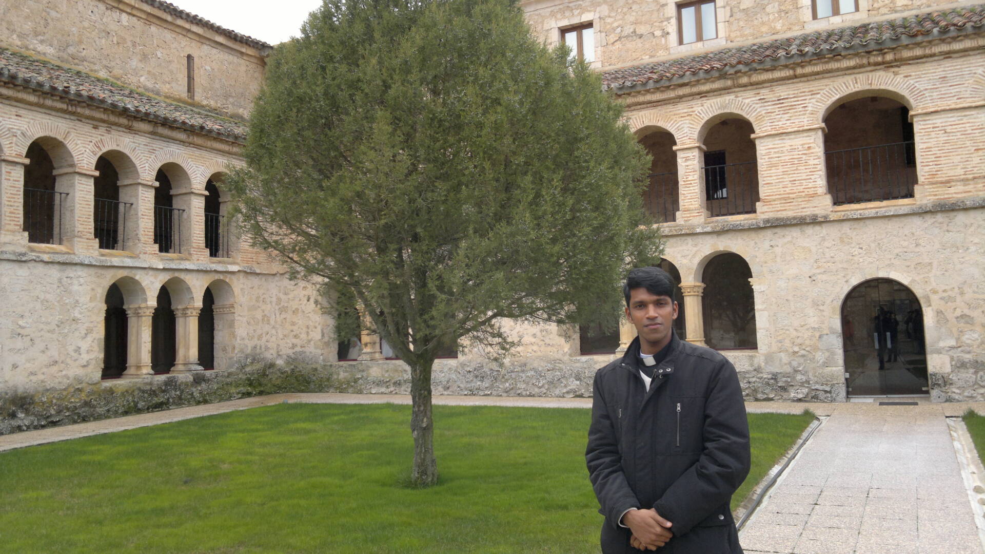 thomas vocaciones nativas sacerdote india