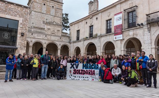 Más de un centenar de personas se une a la marcha solidaria UBU-Bangalore 1 UBU Bangalore 1