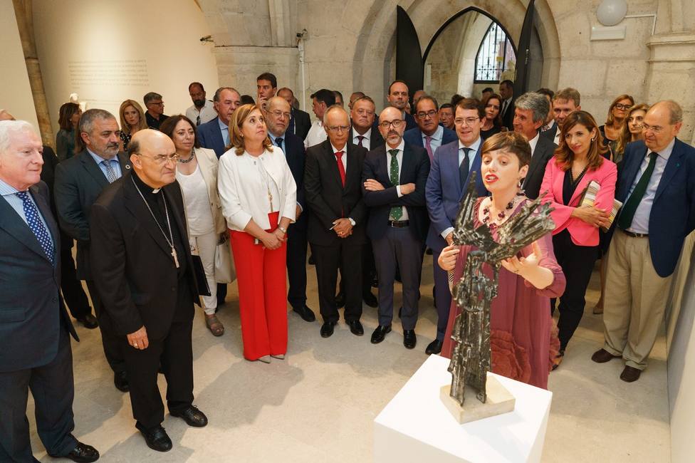 Abre sus puertas la exposición de escultura religiosa de Venancio Blanco 1 Venancio Blanco