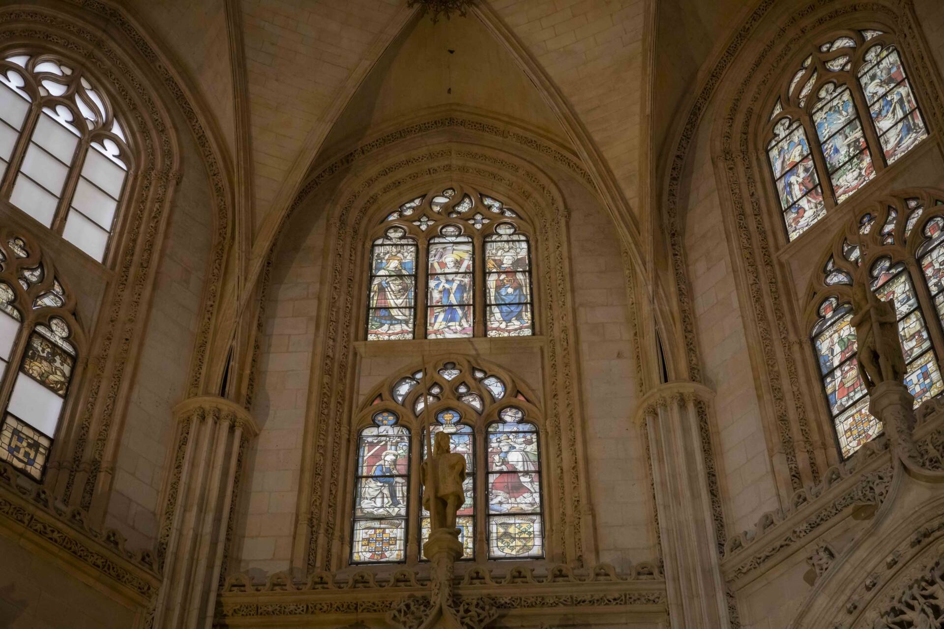 Acuerdo interadministrativo para solicitar al Ministerio de Cultura la restauración de las vidrieras de la capilla de los Condestables 2 vidrieras catedral burgos condestables presupuestos generales