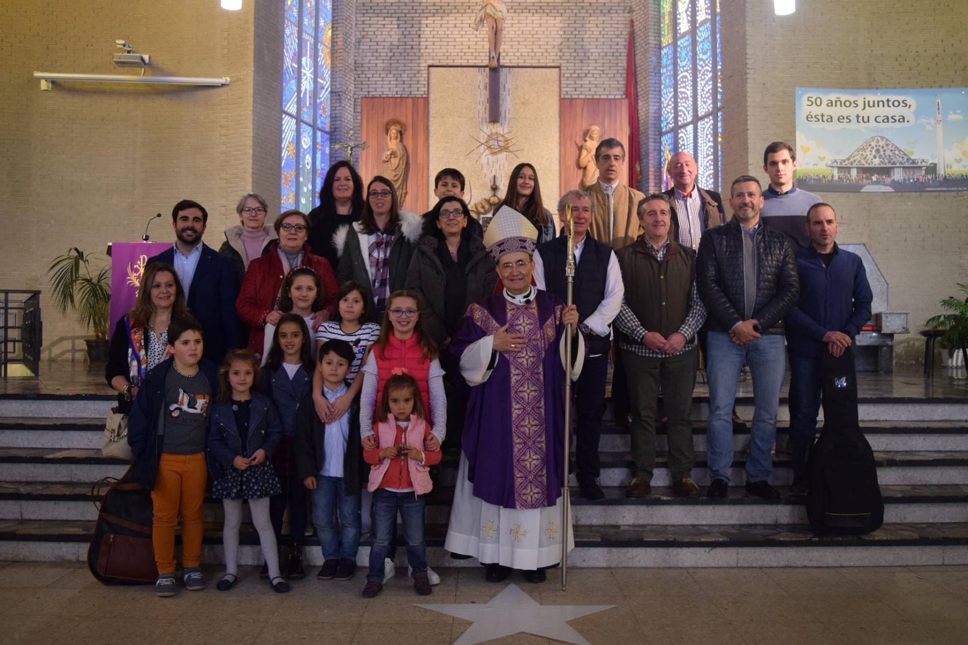 El arzobispo visita la unidad de atención pastoral de Villarcayo 2 Villarcao 26