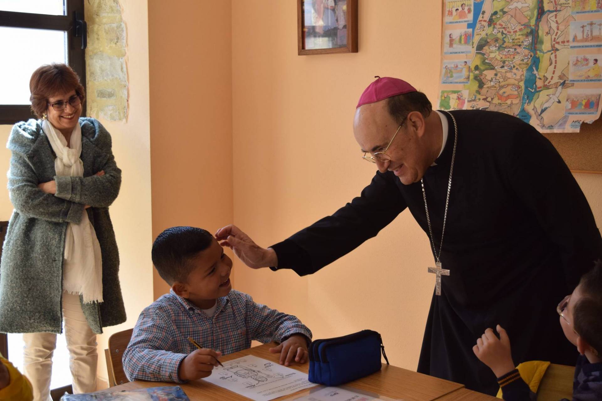 El arzobispo visita la unidad de atención pastoral de Villarcayo 1 Villarcayo 19