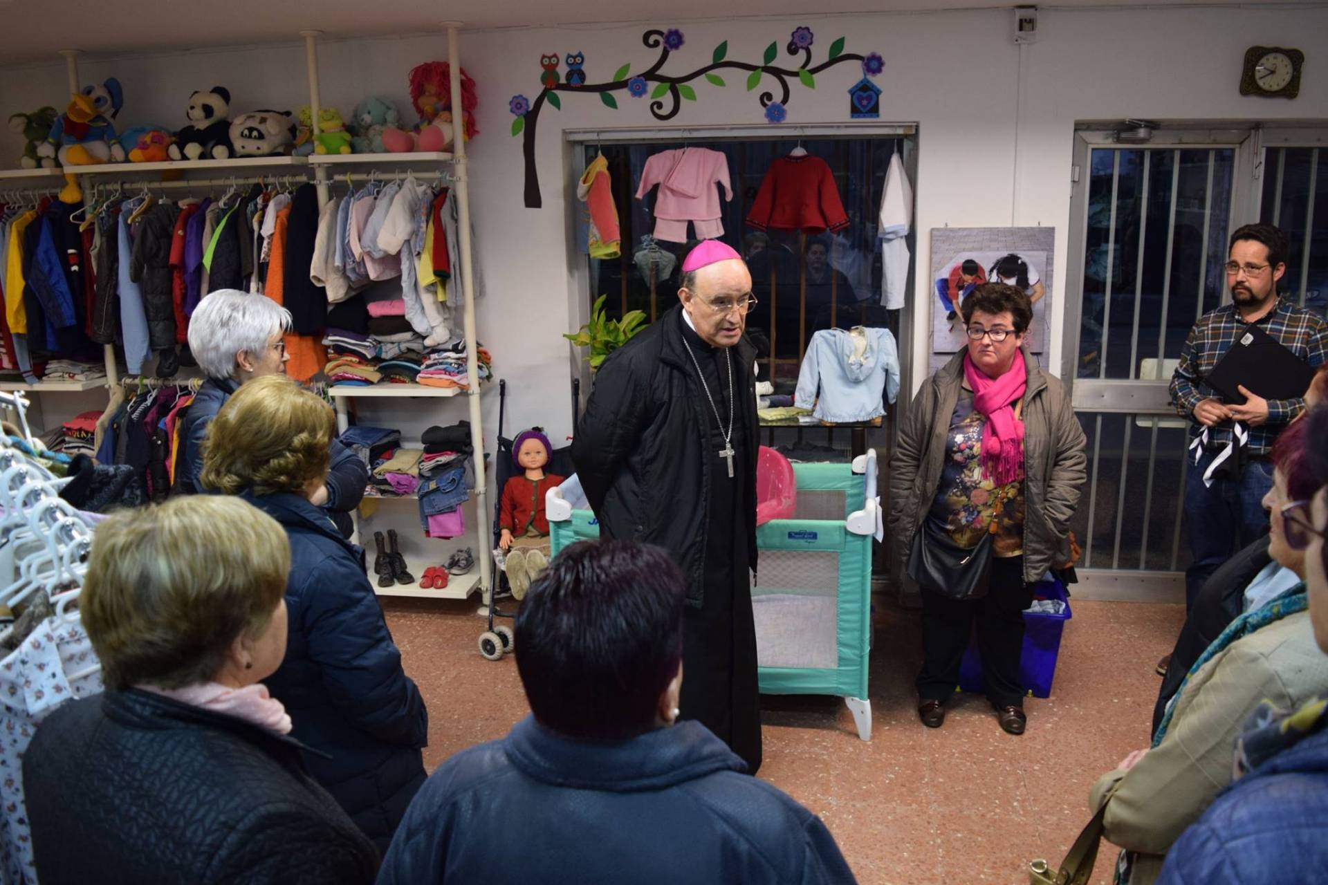 El arzobispo visita la unidad de atención pastoral de Villarcayo 5 Villarcayo 8