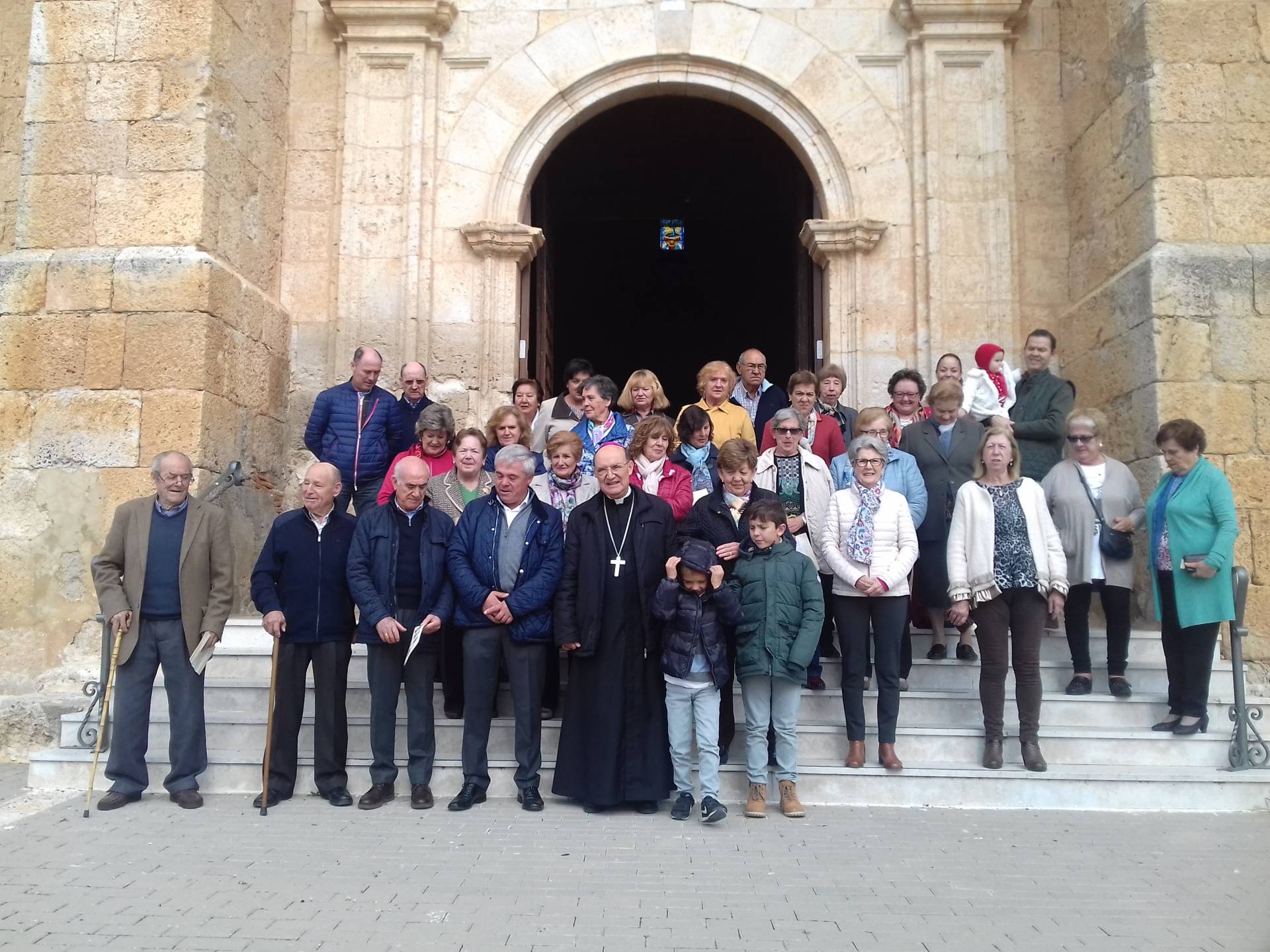 El arzobispo realiza la visita pastoral a pueblos del entorno del Esgueva 5 Visita Olmedillo de Roa
