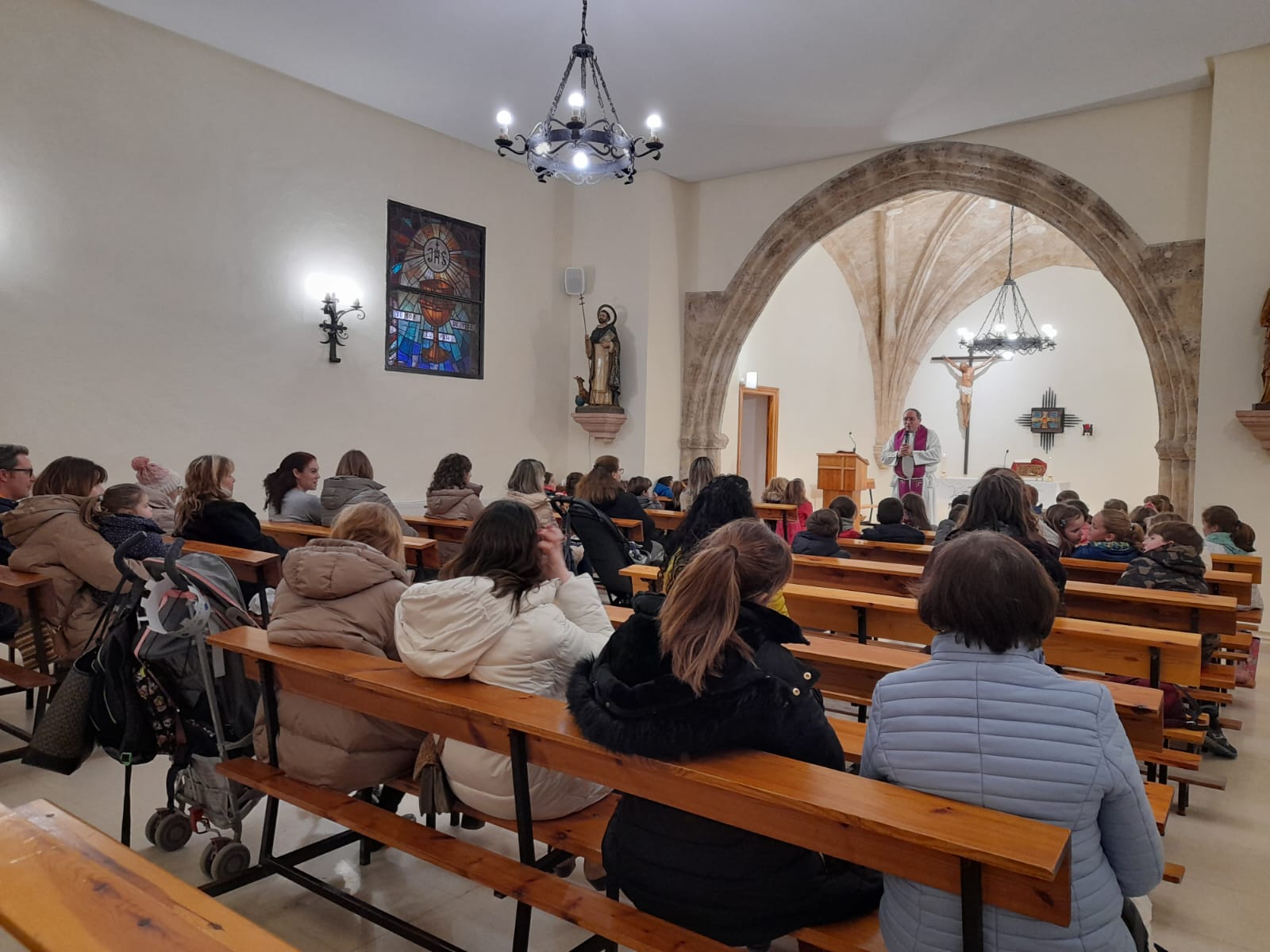 La parroquia arandina de Santo Domingo de Guzmán estrena su nueva capilla 2 Santo Domingo de Guzmán 1