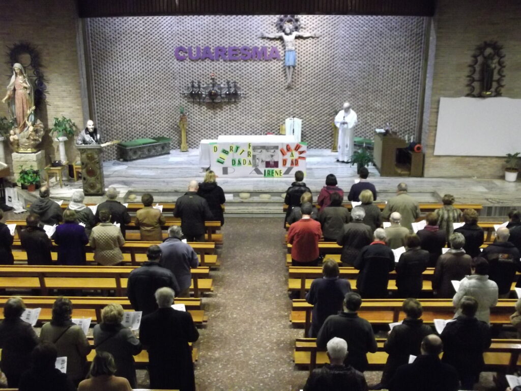 Aranda de Duero concluye su XVII Semana Arciprestal 1 El templo de los padres claretianos acogió una oración arciprestal por la paz en el mundo.