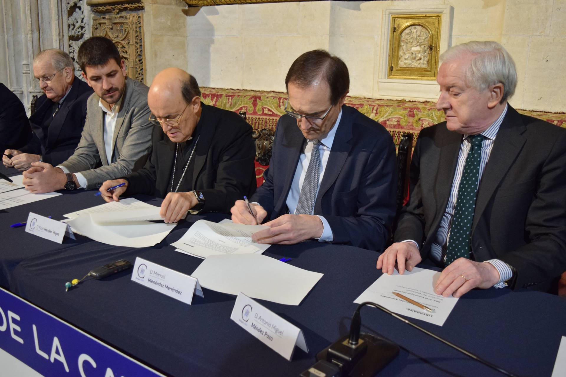 El VIII Centenario de la Catedral cuenta también con el respaldo de Liberbank 1 actos centenario 2020_1