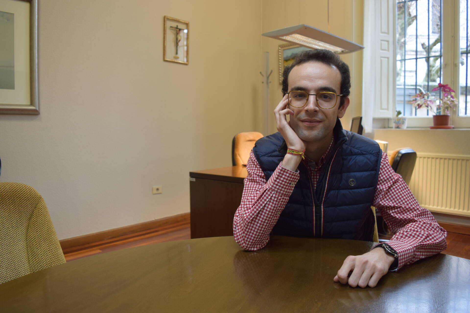 «El sacerdote debe ser entregado y poner en el centro a la gente y a Jesús» 1 Alejandro Sánchez Seminario