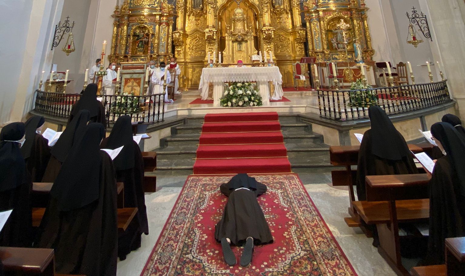 Profesa una nueva religiosa clarisa en Medina de Pomar 4 clarisas profesión solemne religiosa