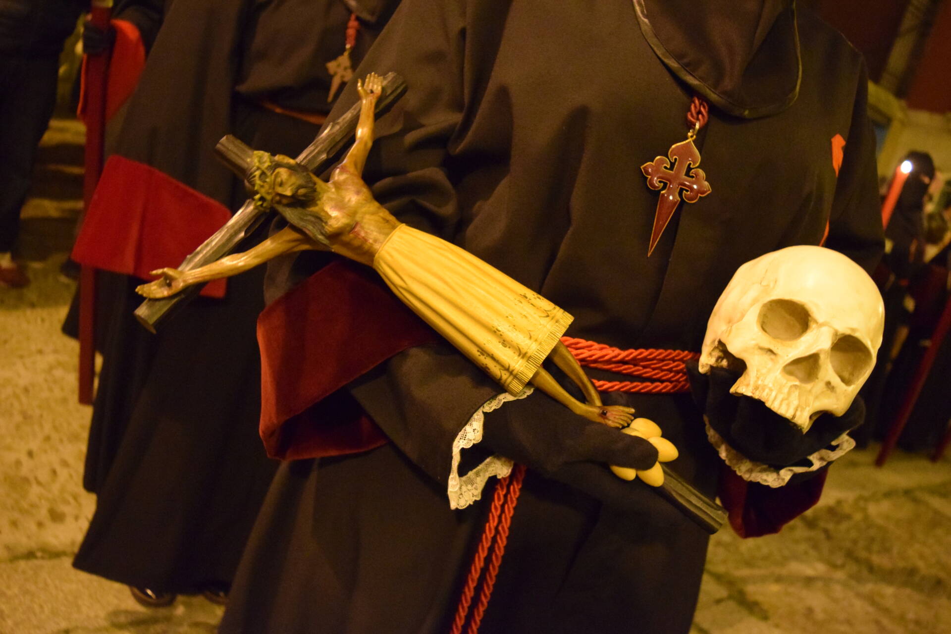 La recuperación de una antigua procesión abre el pórtico de la Semana Santa 5 antigua procesión de la muerte burgos