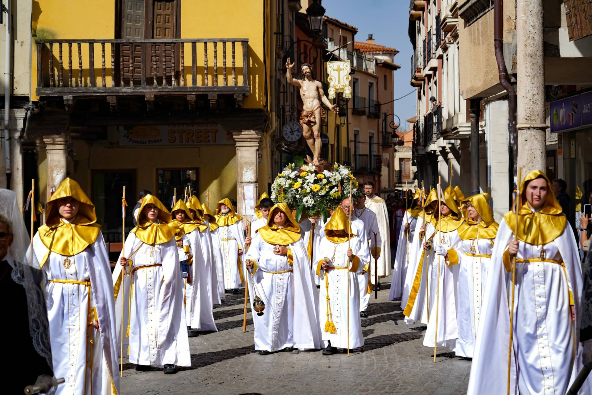 La Ribera pone en valor las tradiciones más genuinas de su Semana Santa 8 La Ribera pone en valor las tradiciones más genuinas de su Semana Santa