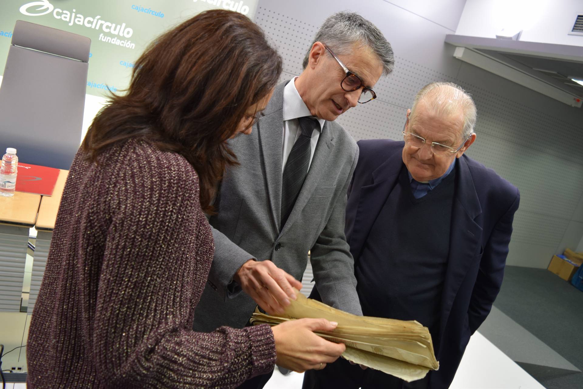 El proyecto de catalogación e informatización del archivo de la Catedral cumple 25 años 6 archivo catedral_4