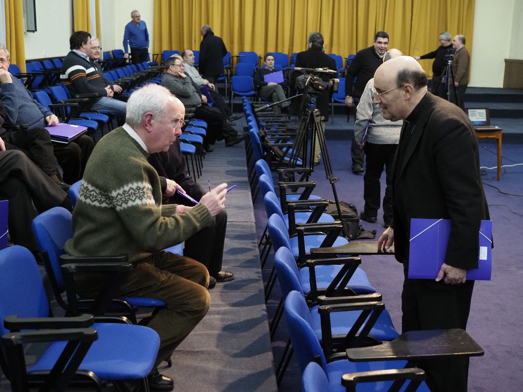 Nueve prelados y más de cien sacerdotes participan en el encuentro de obispos, vicarios y arciprestes de Castilla 1 arciprestes-villagarcia.jpg