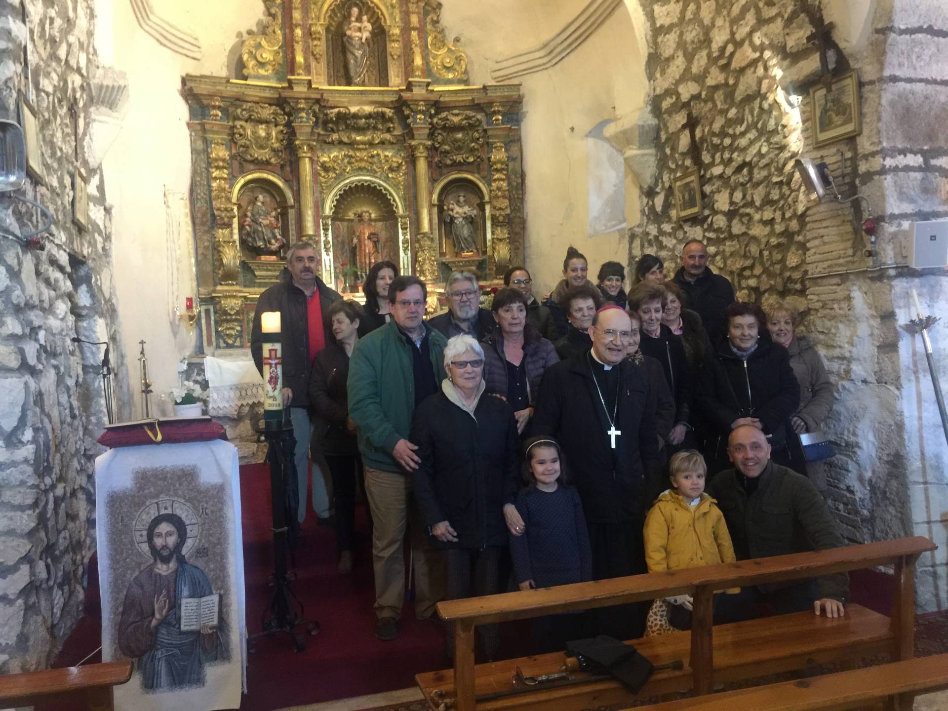 Don Fidel Herráez visita la unidad pastoral de Arcos de la Llana 2 arcos de la llana 2