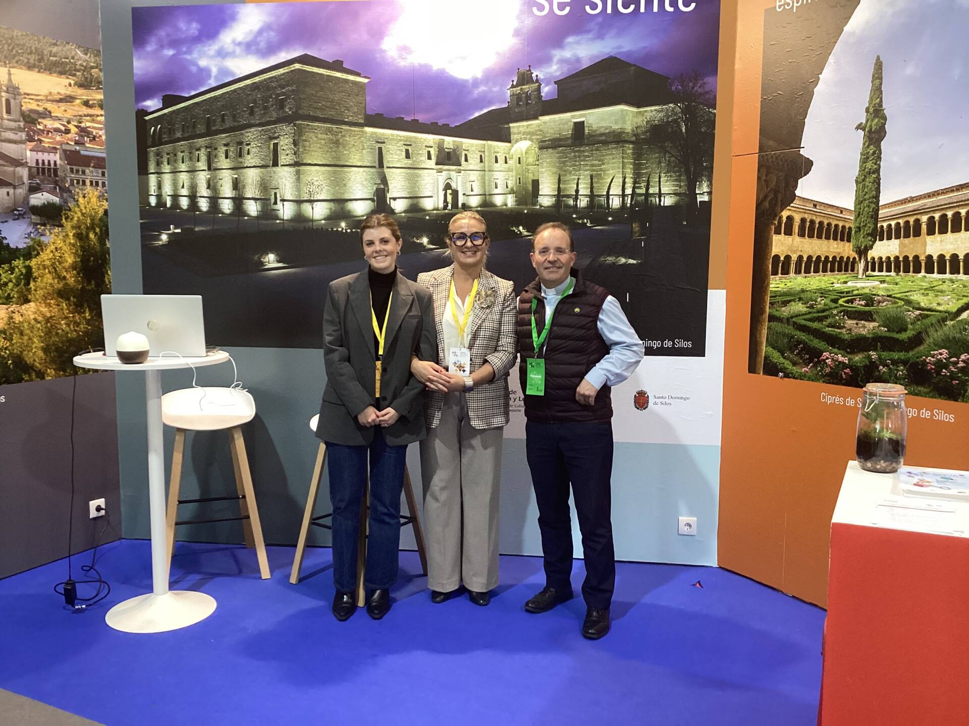 Mar Sancho, viceconsejera de Cultura y Turismo de la Junta de Castilla y León, reconoce la labor de Ars Burgensis en la Feria AR-PA 4 ars-burgensis-mar-sancho-cultura-castila-león-ar-pa_06
