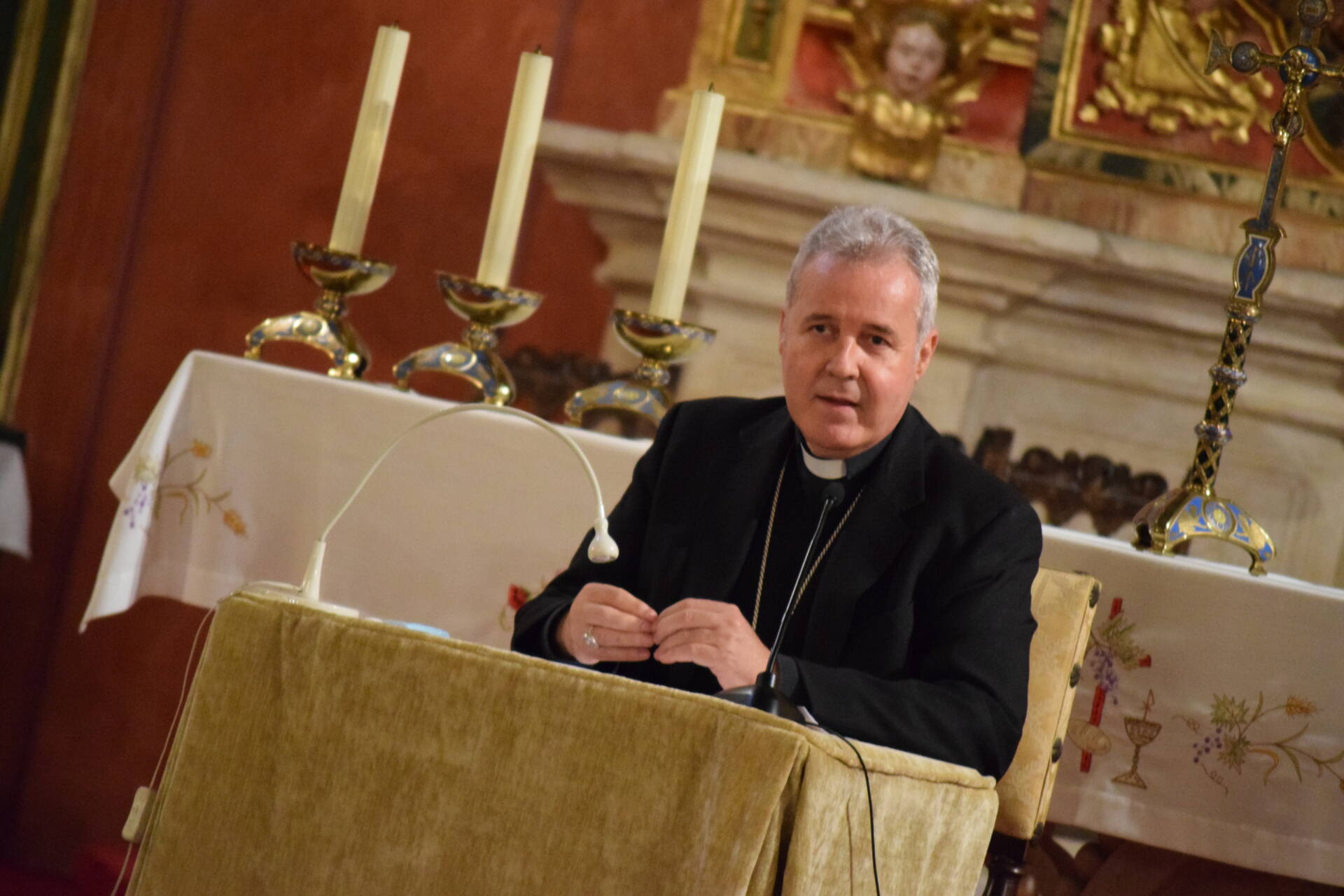 El arzobispo, a los sacerdotes: «Hay que vivir con sencillez para ir a lo esencial» 1 arzobispo mario iceta retiro_4