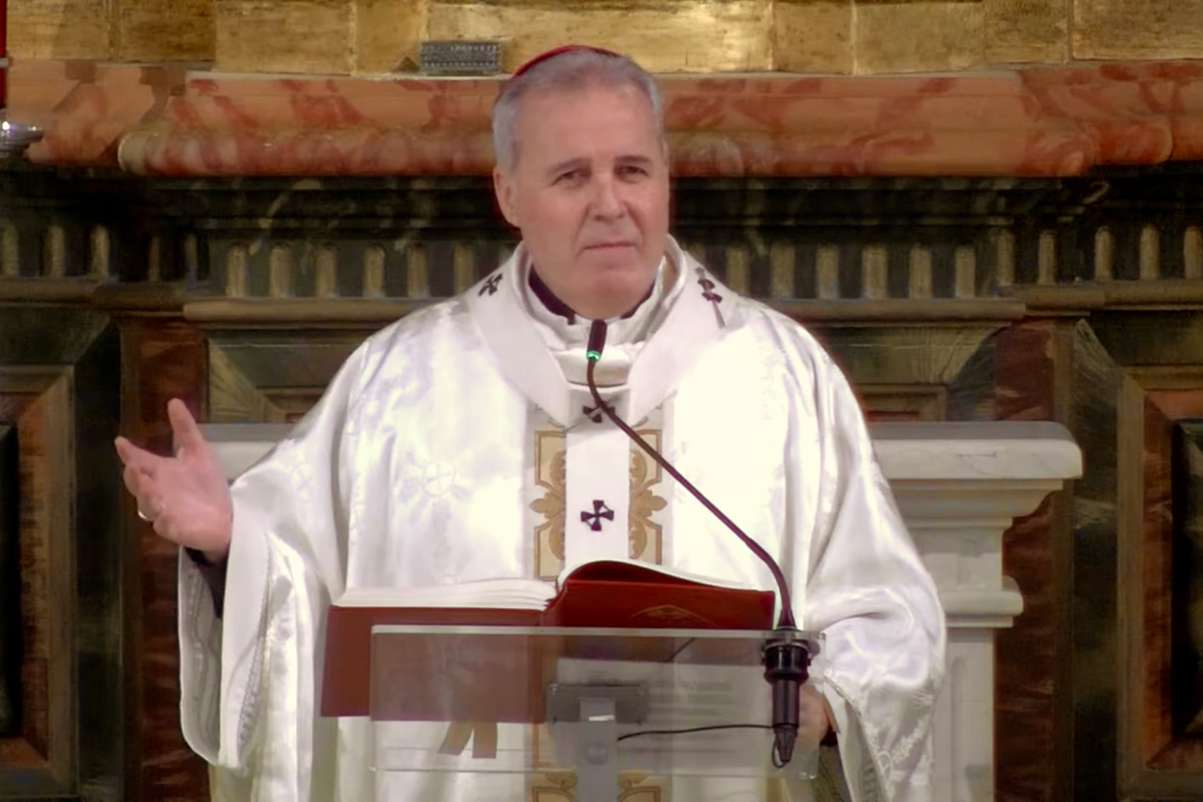 El arzobispo, en la misa de gallo: «El poder de Dios se manifiesta en un Niño» 1 El arzobispo, en la Misa de Gallo: «El poder de Dios se manifiesta en un Niño»