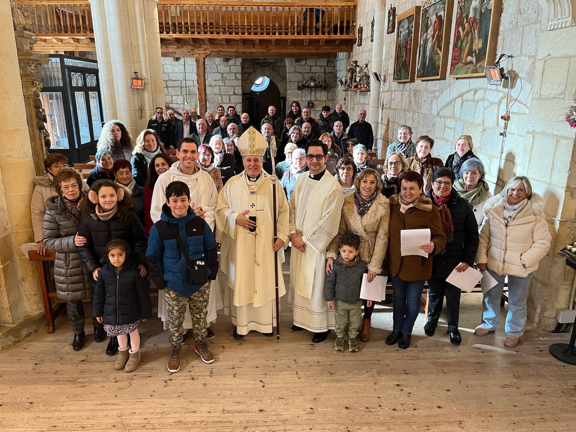 El arzobispo visita las unidades pastorales de Sedano y La Vega-Mercedes 13 arzobispo-visita-sedano-la-vega-mercedes_00012