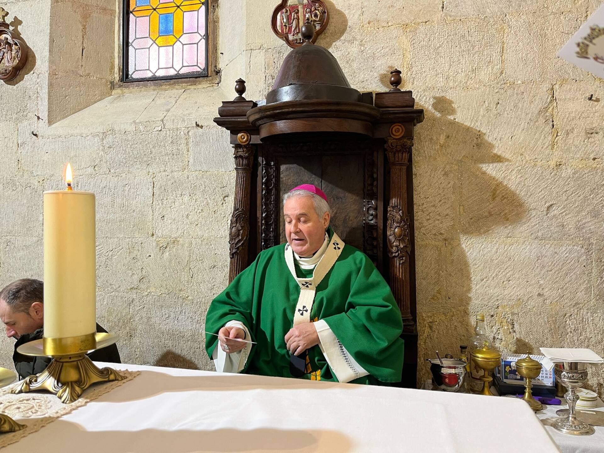 El arzobispo visita las unidades pastorales de Sedano y La Vega-Mercedes 17 arzobispo-visita-sedano-la-vega-mercedes_00017