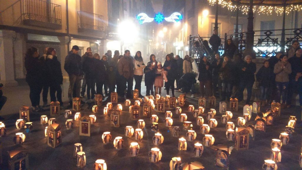 Aranda vive la tradicional «Noche de las velitas» colombiana 7 asocol-6.jpg