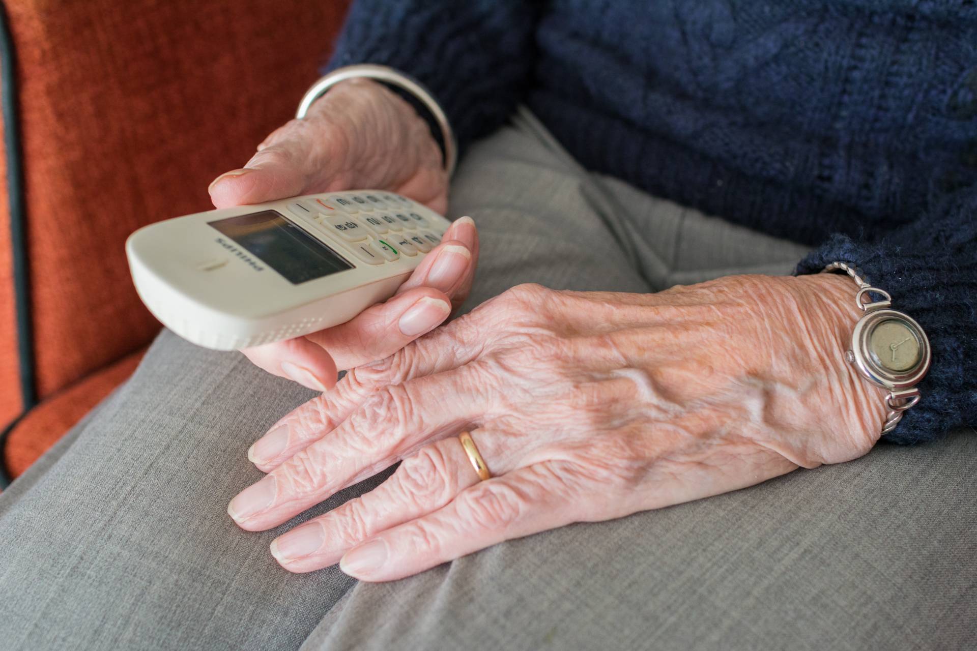 La diócesis pone en marcha un servicio de atención psicológica telefónica durante la crisis del coronavirus 1 atención psicológica