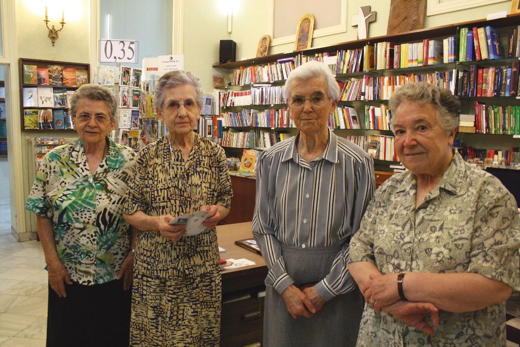 Las hermanas Avemarianas dejan la Casa de la Iglesia tras más de 30 años de servicio y dedicación 1 avemarianas
