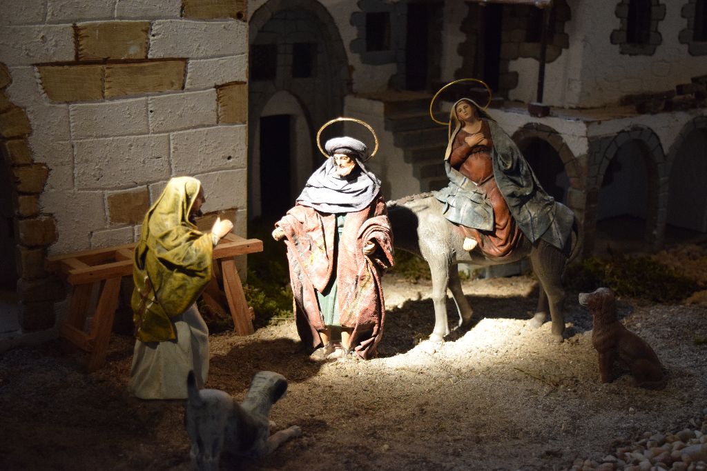 El belén de la catedral amplía su montaje con nuevas escenas y figuras 10 belen-catedral-burgos16.jpg