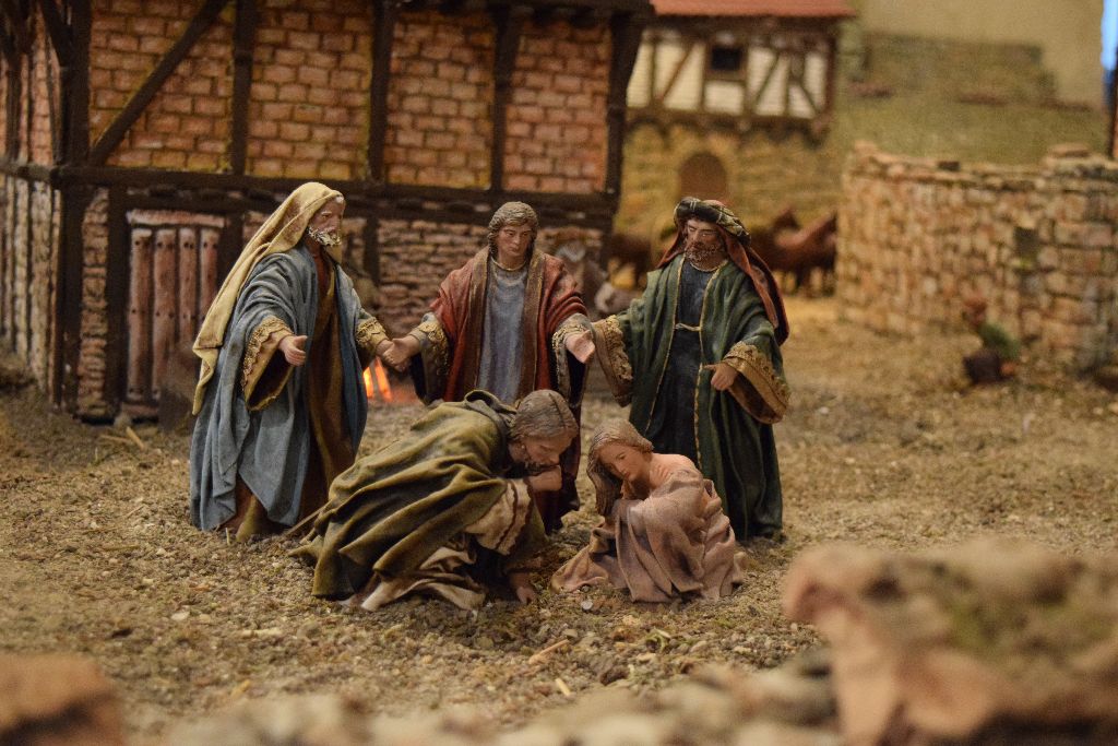 El belén de la catedral amplía su montaje con nuevas escenas y figuras 22 belen-catedral-burgos31.jpg