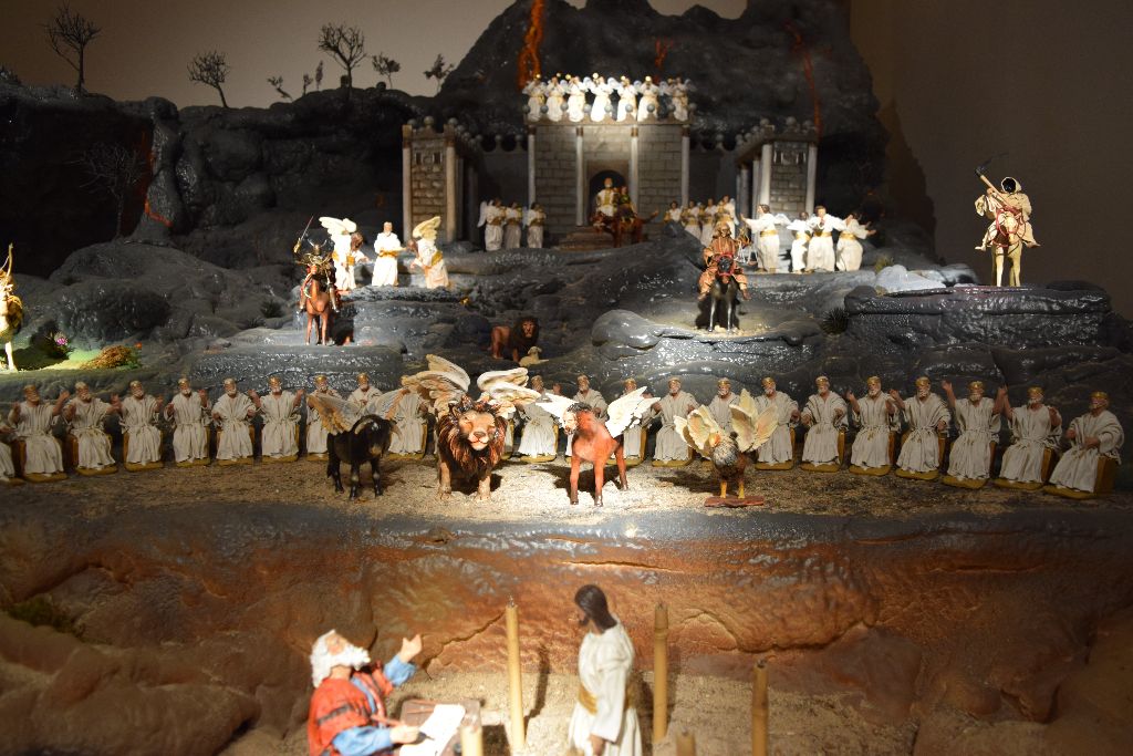 El belén de la catedral amplía su montaje con nuevas escenas y figuras 33 belen-catedral-burgos42.jpg