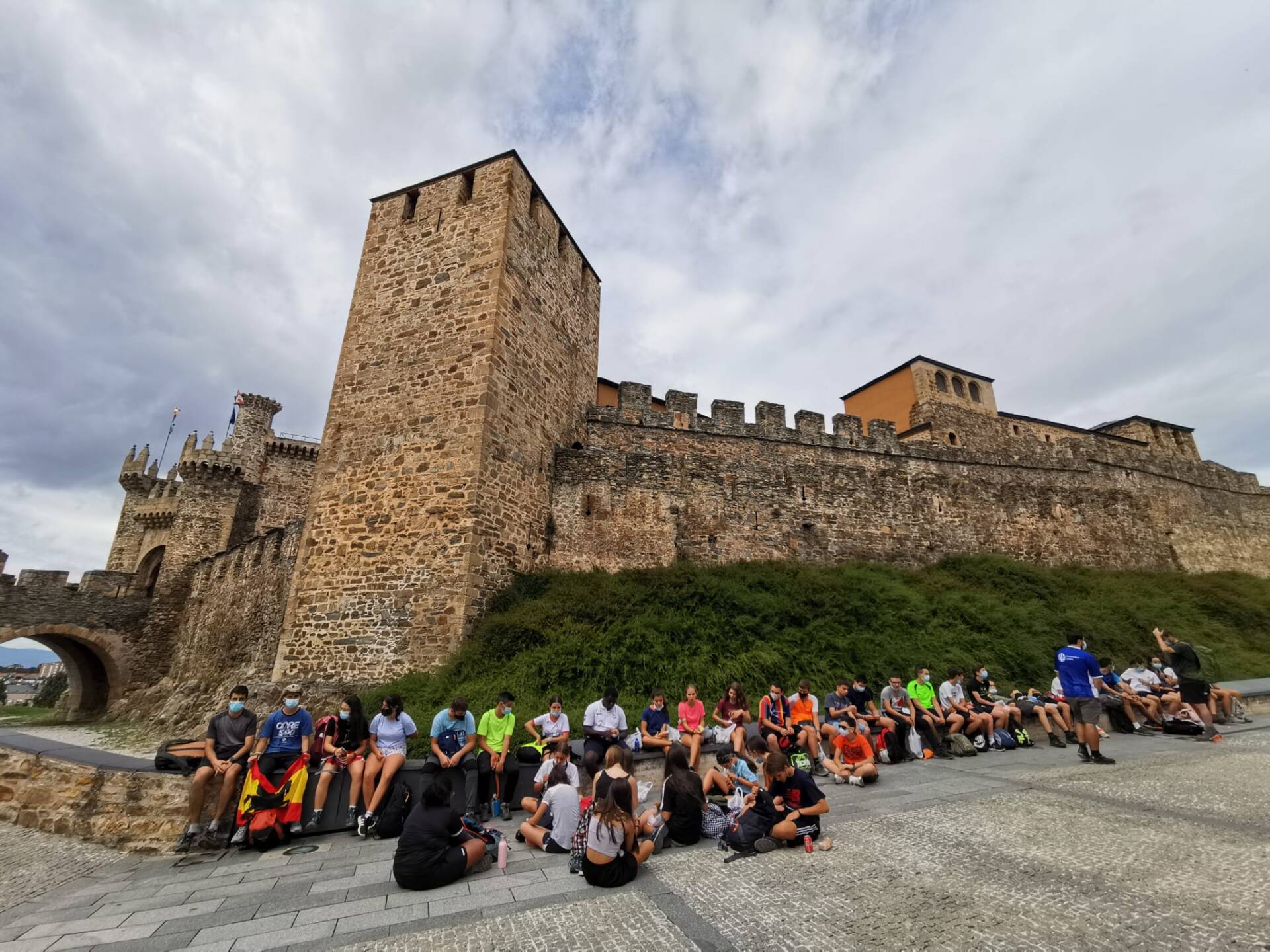 Adolescentes de la diócesis llegan a Galicia con la vista puesta en la Peregrinación de Jóvenes de Santiago 4 camino de santiago