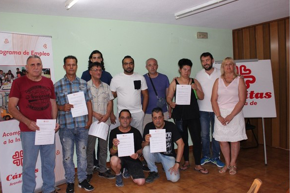Cáritas logra varias inserciones laborales en Aranda gracias a su programa de empleo 1 Fotografía de los alumnos participantes en el último curso de formación.